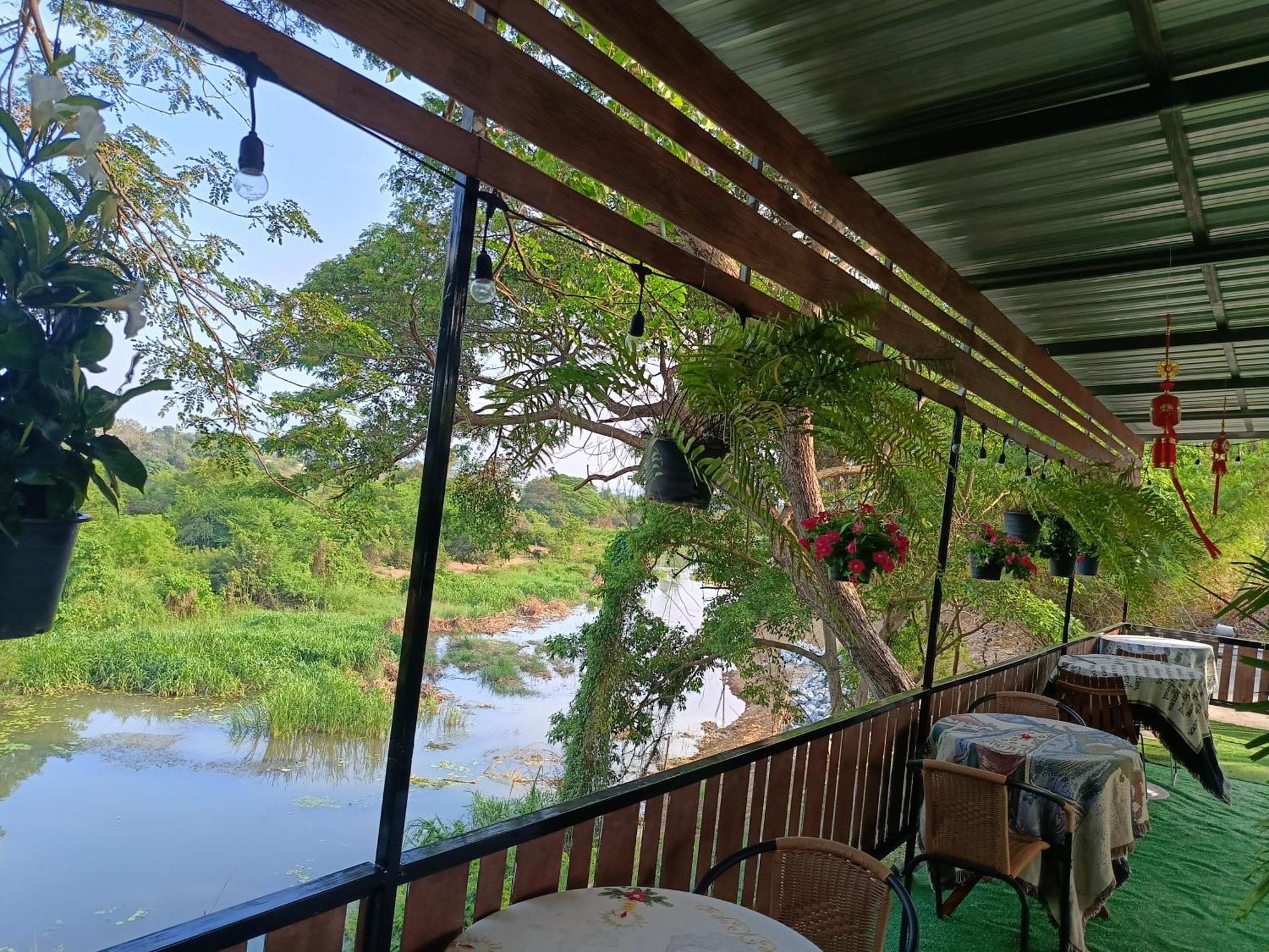 Bussaracum Resort Kanchanaburi by Eksteriør bilde