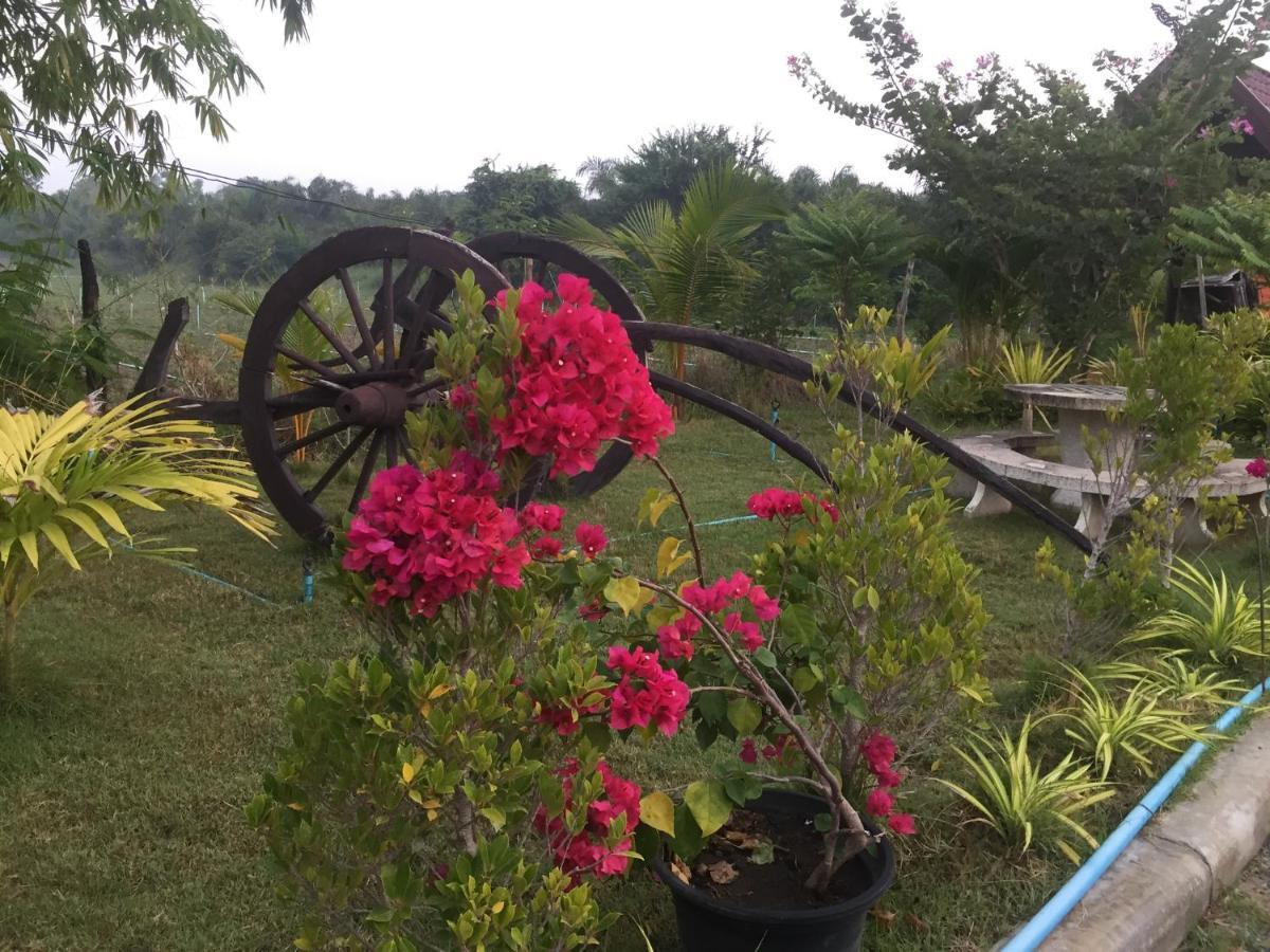 Bussaracum Resort Kanchanaburi by Eksteriør bilde